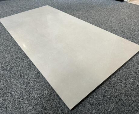 Lappato grīdas flīzes 60x120 gaiši pelēkas, rektificētas A4H122 Poli Gris